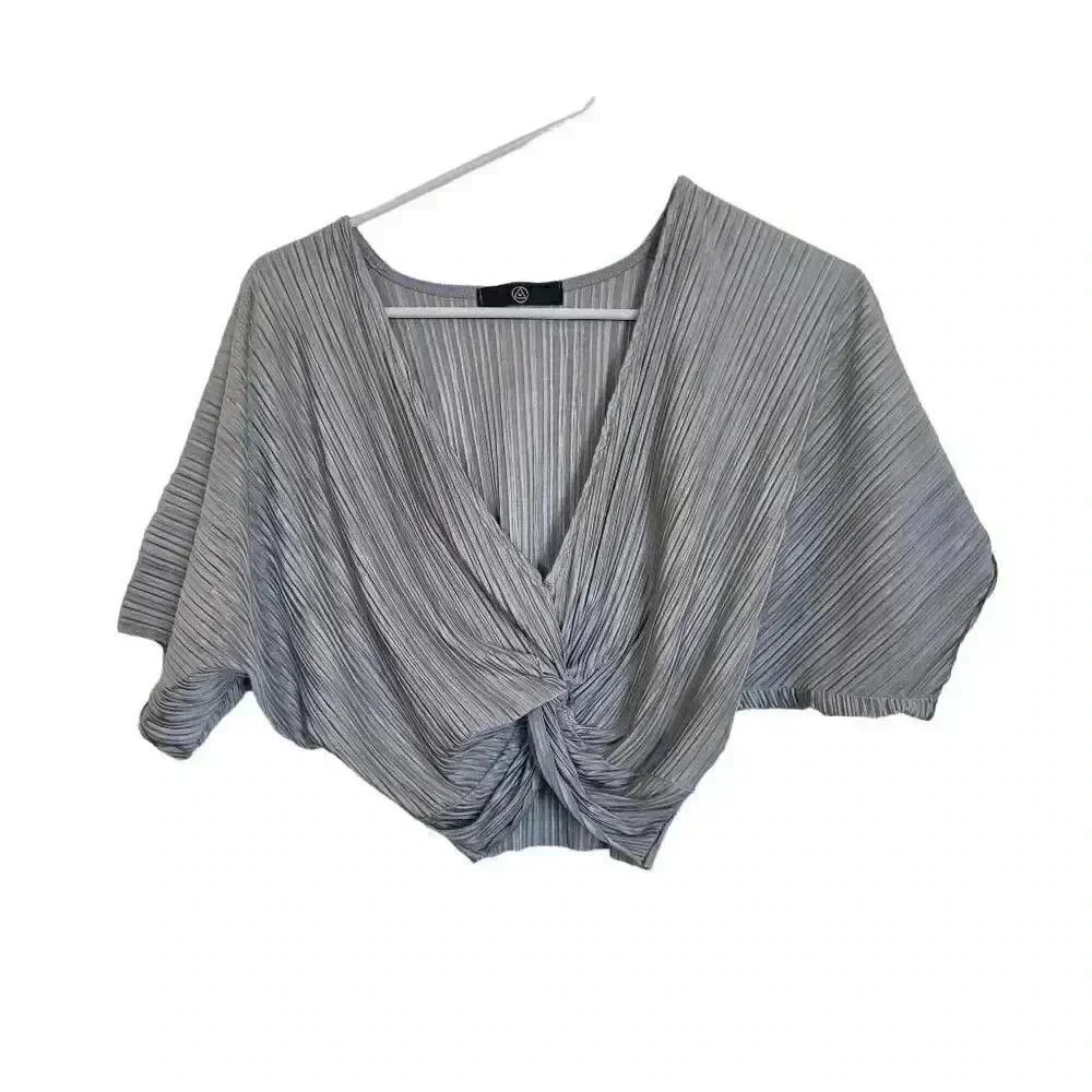 Missguided Women's Silver Poly/Spandex Top - Picture 3 of 7